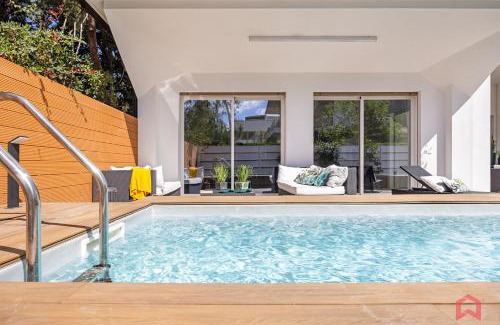Mondello Apartamento | Appartamento in villa con piscina privata