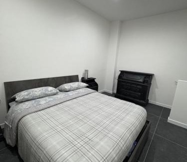 Vertemate con Minoprio Apartamento | Appartamento LA CORTE