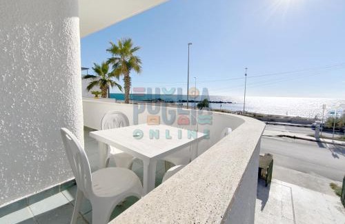 Torre Mozza Apartamento | Appartamento La Torre Fronte mare Primo Piano Puglia On line