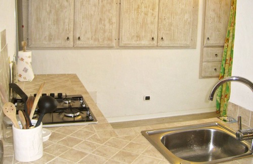 Baja Sardinia Apartamento | APPARTAMENTO CON PISCINA