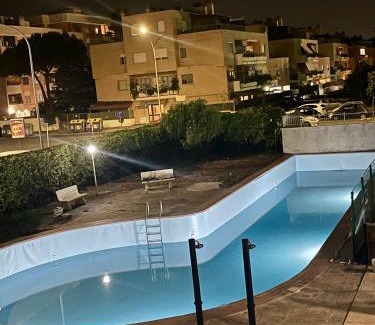 Quartiere XXXIII Lido di Ostia Ponente Apartamento | Appartamento piscina&mare