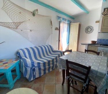 Baia Sant'Anna Casa | Appartamento "Villa Delfino"