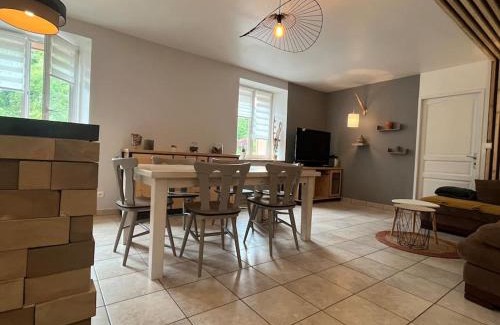 Saint-Maurice-sur-Moselle Apartamento | Appartement 5 personnes avec espace plein air