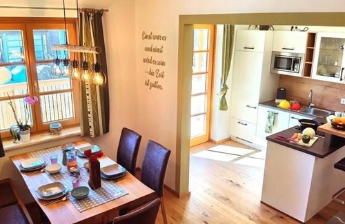 Falkenburg Apartamento | Appartement "zeitlos" ab 3 Nächte - Urlaub im Stall