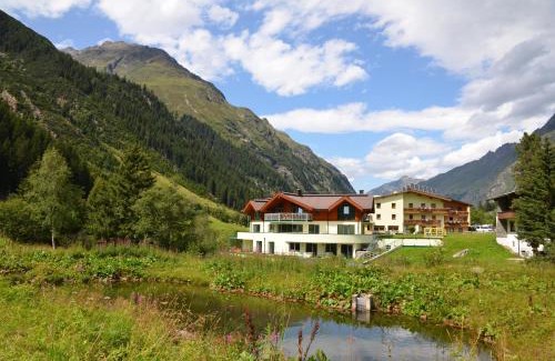 Trenkwald Apartamento | Appartementhaus Naturquell