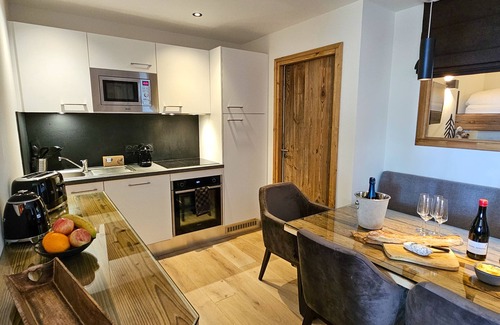 Font-Romeu-Odeillo-Via Apartamento | B-02 T2 Cabine-Apartamento-Vista a la Montana-Apartamento-Baño con ducha