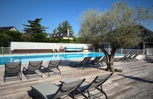 La Riviere-Saint-Sauveur Apartamento | appartement en résidence privée avec piscine