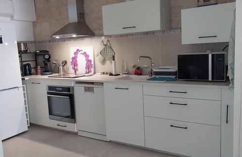 St.-Remy-de-Provence Apartamento | Appartement en Rez-de-chaussée Avec une Cour Fermée : Lou Dormidou D'eleno !