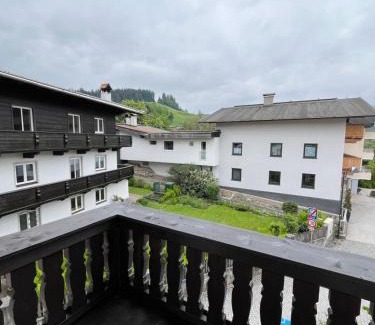 Hopfgarten Markt Apartamento | Appartements Gasthof Traube Top 4