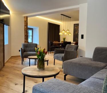 Hopfgarten Markt Apartamento | Appartements Gasthof Traube Top 4
