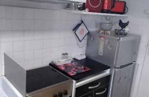 Barbezieux-Saint-Hilaire Apartamento | Appartement cosy avec terrasse et jardin privatif, à 5 min du centre-ville de Barbezieux. - FR-1-653-196