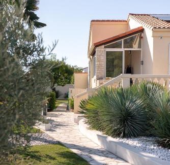 Saint-Georges-de-Didonne Apartamento | APPARTEMENT INDÉPENDANT 80M² DANS VILLA