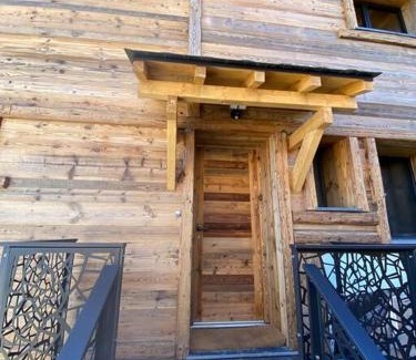 Font-Romeu-Odeillo-Via Apartamento | Appartement bas de chalet