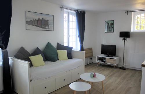 Gonneville-sur-Honfleur Apartamento | Appartement de charme dans un château à 5 min d'Honfleur