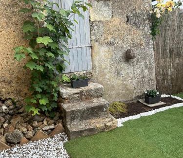La Chartre-sur-le-Loir Apartamento | Appartement rez de jardin