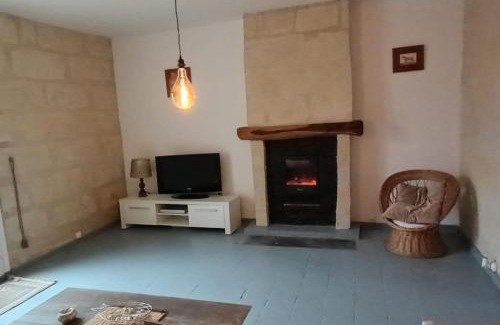 La Chartre-sur-le-Loir Apartamento | Appartement rez de jardin