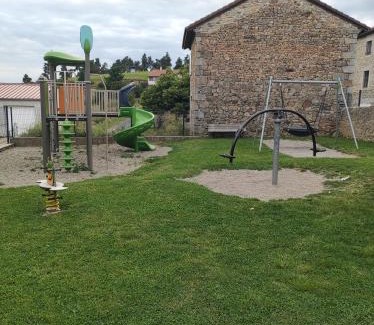 Venteuges Apartamento | Appartement à la campagne