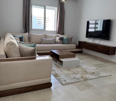 La Nouvelle Ville Ibn Batouta Apartamento | Appartement élégant avec parking privé et balcon