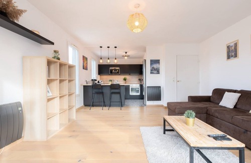 Saint-Maurice Pellevoisin Apartamento | Appartement équipé proche gares + parking !