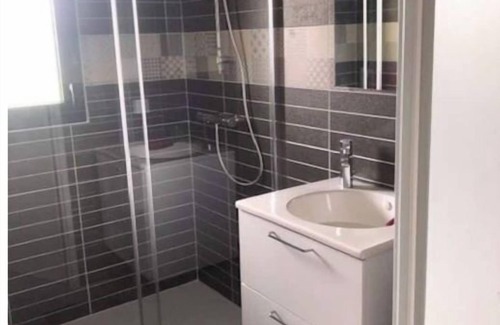 Le Bourget-du-Lac Apartamento | Appartement 102 m2 Tuamotu :5 Chambres/suites, Salle de Repas. Le Bourget Du Lac