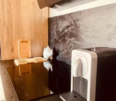 ZAC Andromede Apartamento | Appartement 2 chambres cosy proche aéroport et MEETT au pied du tram