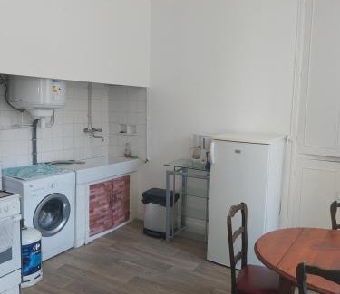 Lavelanet Apartamento | Appartement 2 chambres et salon de massage