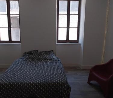 Lavelanet Apartamento | Appartement 2 chambres et salon de massage