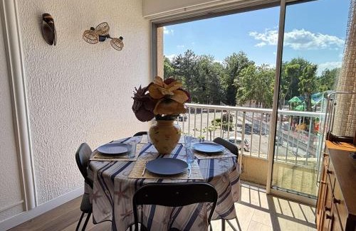 Argeles Plage Apartamento | Appartement 2 pièces/cabine, près de la plage avec loggia - Parking privé, TV, lave-linge & lave-vaisselle - FR-1-225-85