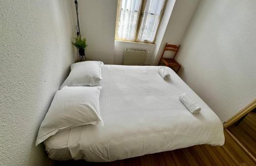 Les 3 Cites Apartamento | Appartement 2 pièces - au calme sur cour