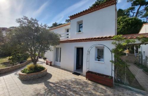 La Tranche-sur-Mer Apartamento | Appartement 3 chambres 6 pers rez de Jardin 5min plage quartier du Phare Location du dimanche au dimanche en juillet et aout