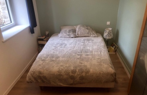 La Marne Apartamento | Appartement 3 Pièces Dans Belle Maison, Jardin Clos, à Saint-servan