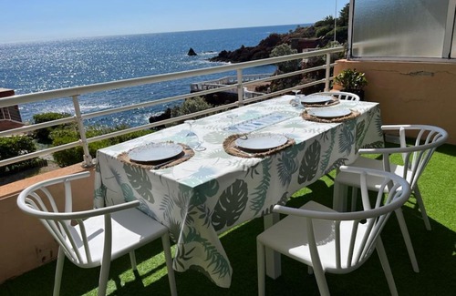 Le Trayas Apartamento | Appartement 3 pièces pieds dans l 'eau front de mer sur la côte d'Azur