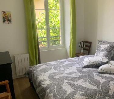 Loures-Barousse Apartamento | Appartement 3chambres avec jardin partagé