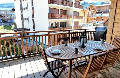 Les Gets Apartamento | Appartement 4 étoiles aux Gets avec 2 chambres, cabine et terrasses, proche centre et pistes de ski - FR-1-598-6