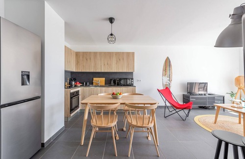 Hyeres Apartamento | Appartement 50m Plage des Salins Vue Mer Terrasse Piscine 2 Parkings 2 Chambres