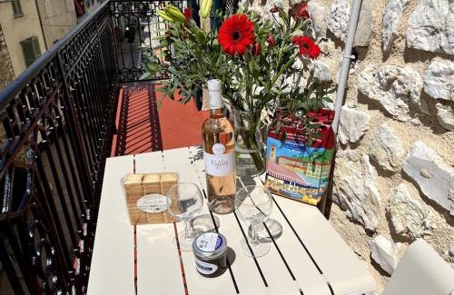 La Colle-sur-Loup Apartamento | Appartement 56m2 avec balcon en coeur de village