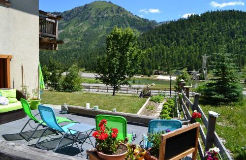 Montgenevre Apartamento | Appartement 58m2 avec jardin & terrasse dans chalet