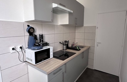 Auxerre Apartamento | Appartement 6 Personnes 2 Chambres Entièrement Équipé Avec Draps et Serviettes
