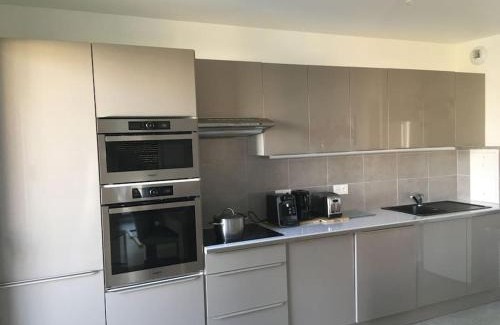 Asnieres-sur-Seine Apartamento | Appartement 87 m2 - 3 chambres - 6 personnes - Proche Paris - Parking gratuit