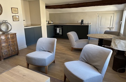 Mazarin Quarter Apartamento | Appartement Aix Centre Très Calme et Confortable 54m2