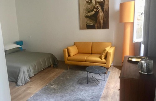 Hotel de Ville - Quinconces Apartamento | Appartement Anna Bordeaux St Pierre