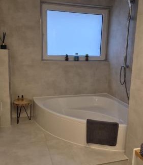 Apelern Apartamento | Appartement Apelern (A2) - 2 Zimmer, Badewanne, Terrasse, Netflix
