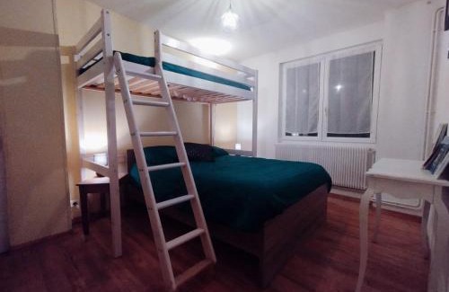 Campan Apartamento | Appartement au cœur du village de campan