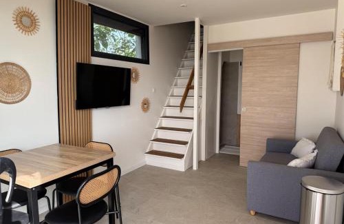 Vitrolles Apartamento | Appartement au calme au bord l'étang