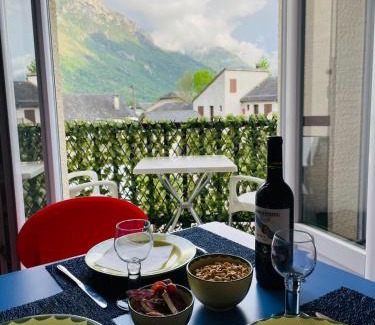 Bielle Apartamento | Appartement avec balcon et vue sur les montagnes