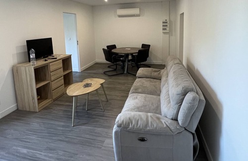 Nevers Apartamento | Appartement Avec Balnéothérapie