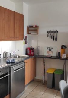 Saint-Esteve Apartamento | Appartement avec grande terrasse à 15 mn de la mer