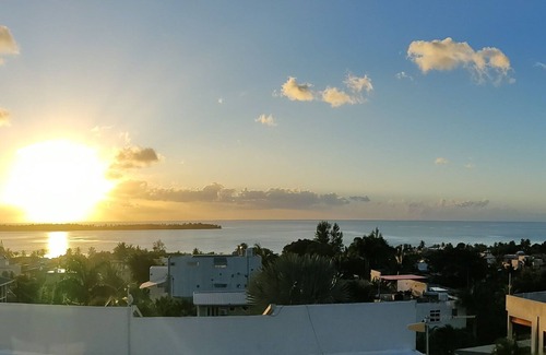 Black River Apartamento | Appartement avec splendide vue sur lile aux Benitiers et Le Morne Brabant