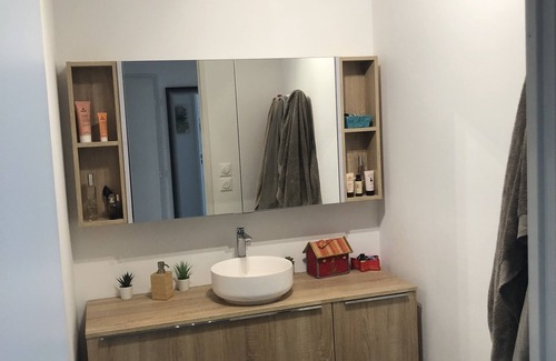 Gambetta Apartamento | Appartement Avec Terrasse Cosy et Calme en Coeur de Ville