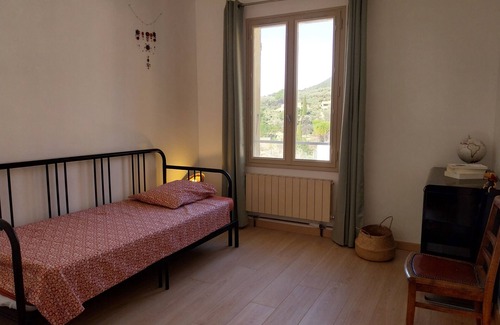 Nyons Apartamento | Appartement Avec une Grande Terrasse et une vue sur la Montagne à Nyons